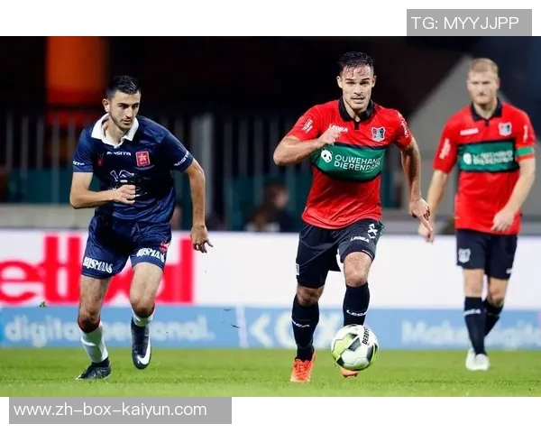 精彩对决进行中足球比赛英语交流技巧与战术分析 精彩对决进行中足球比赛英语交流技巧与战术分析